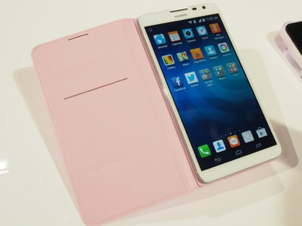 アジアで人気の大画面+フリップカバーというAscend Mate 2 4G