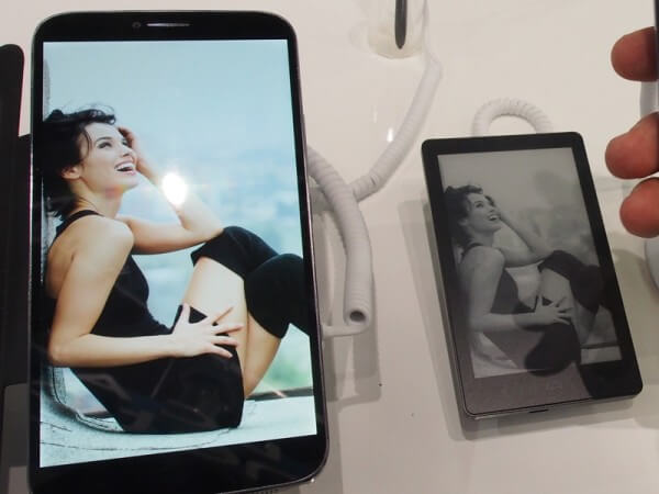 E-Cardを使えばスマホをカバンの中に入れたまま書籍も読める