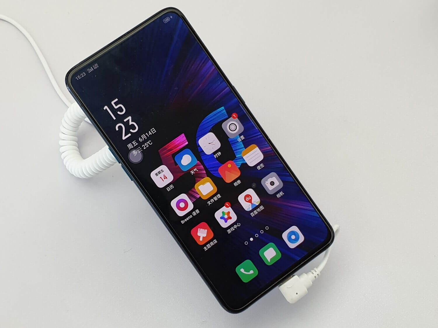 Reno 5G。ペリスコープカメラはデジタル60倍ズームも可能。カメラで選ぶならこれだ