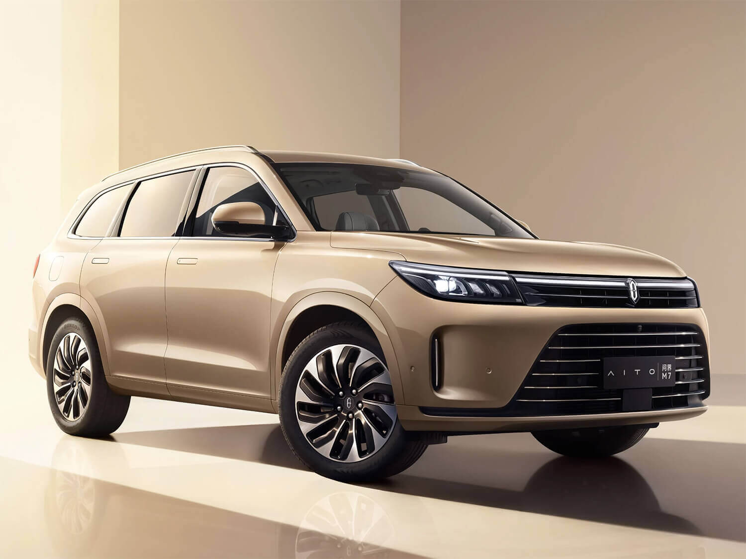 ファーウェイとSoconが開発した「AITO 問界 M5」